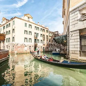  Apartment Casanova Fenice - Canal View